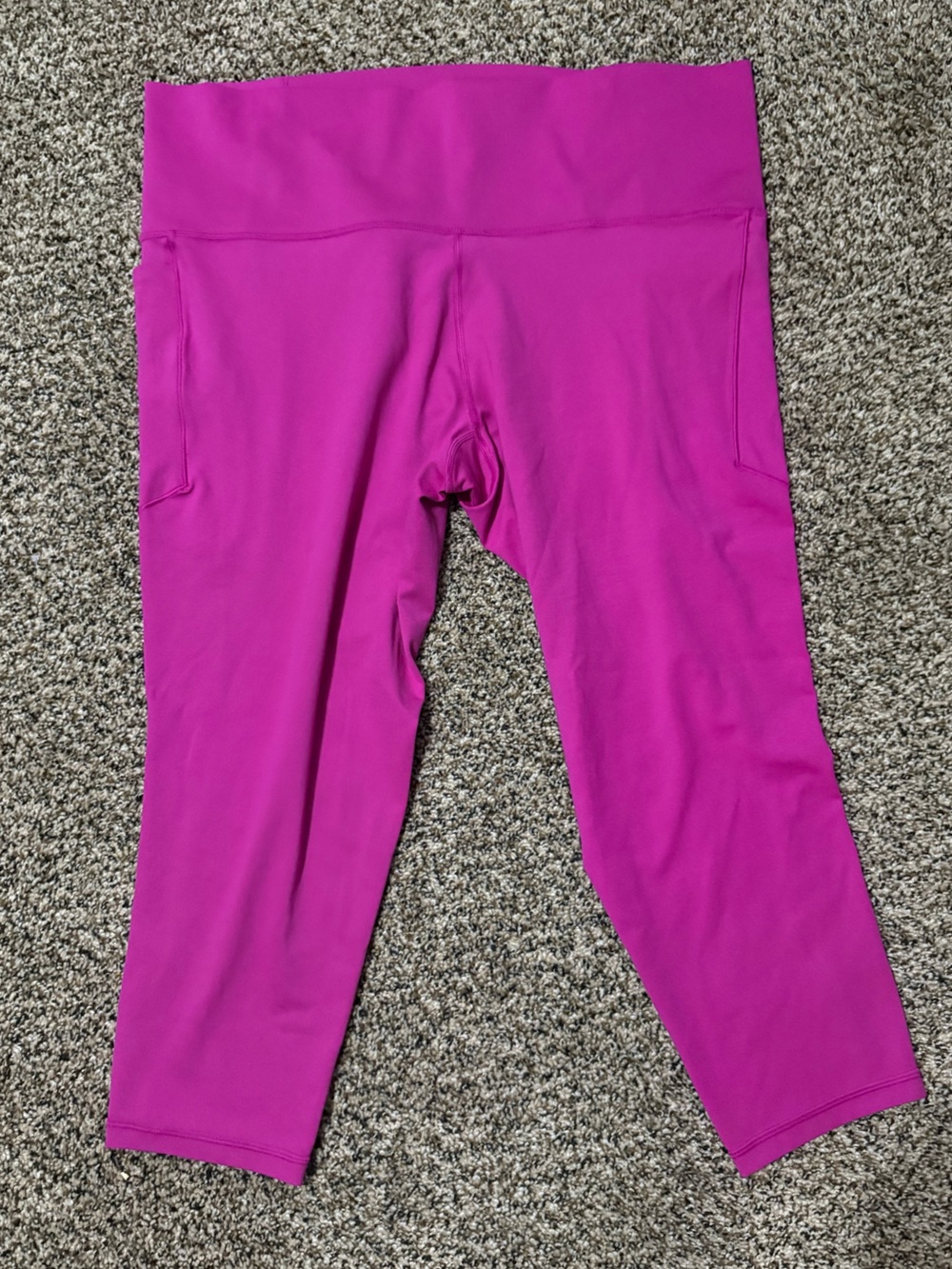 Athleta Vibrant Magenta Cropped Leggings with Side Pockets